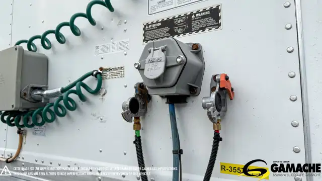 2010 MANAC 45' DRY VAN REMORQUE FERME AVEC HAYON ELEVATEUR in Heavy Equipment in Longueuil / South Shore - Image 17