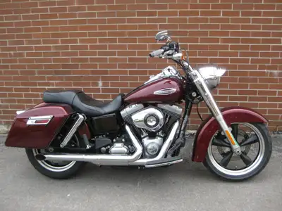 Welcome New Riders! Financing Options Available! This FLD 103 has 10,088 miles or only 16,235 kms. E...