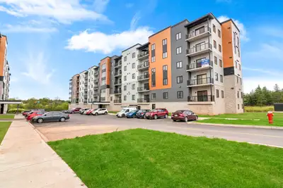 First Month Rent Free and Underground Parking Included!* North Point Estates – Phase 1 is a newly op...
