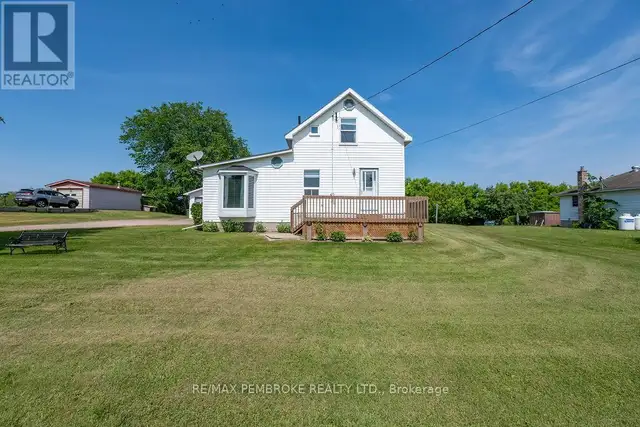 46 FOREST PARK ROAD Laurentian Valley, Ontario62866661477635123