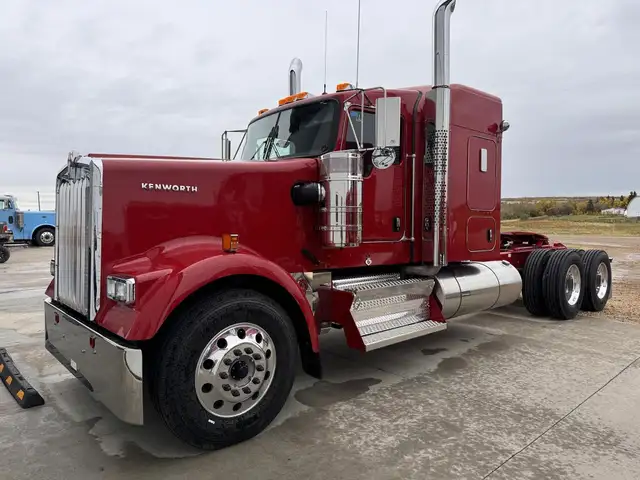 2025 KENWORTH W900L in Heavy Trucks in City of Montréal - Image 6