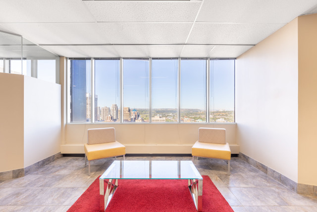 Fully serviced private office space for you and your team in Commercial & Office Space for Rent in Calgary - Image 4