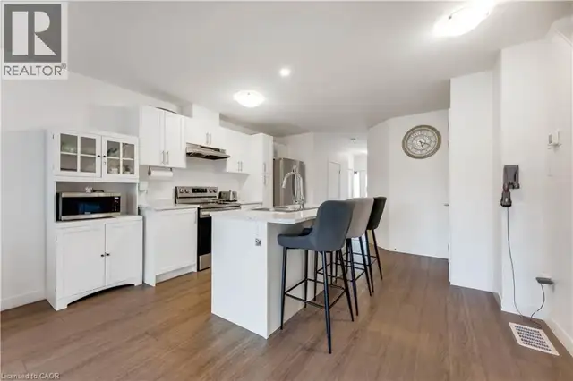 91 PONY Way Kitchener, Ontario in Houses for Sale in Kitchener / Waterloo - Image 9