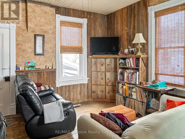 293 DRUMMOND STREET North Huron (Blyth), Ontario in Houses for Sale in Grand Bend - Image 19