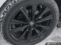 * TILT AND SLIDE MOONROOF * DRIVER'S MEMORY SEAT / STEERING WHEEL / & OUTER MIRRORS * 14 TOUCH SCREE... (image 8)