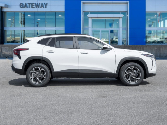 2025 Chevrolet Trax LT in Cars & Trucks in Mississauga / Peel Region - Image 3