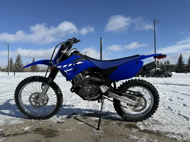 2026 Yamaha TT-R 125 in Dirt Bikes & Motocross in Red Deer - Image 5