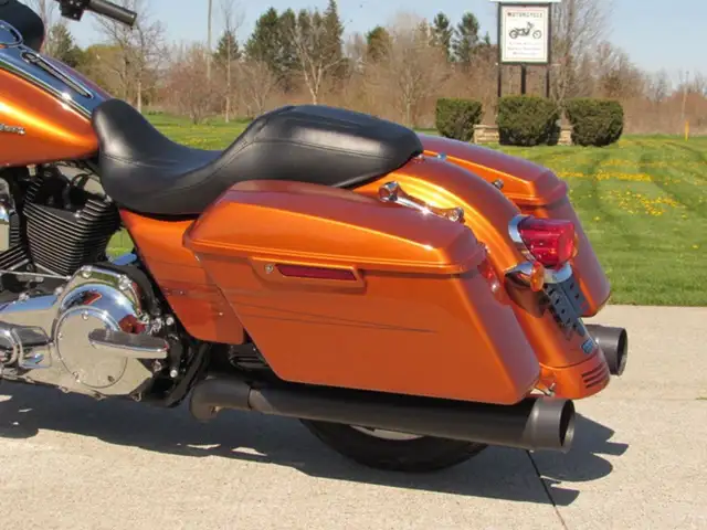 2015 Harley-Davidson FLTRXS Road Glide Special 103 Motor 52,000  in Sport Touring in Leamington - Image 17