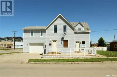Welcome to 3 2nd Avenue SE in Weyburn! With over 2500 sf of interior living space on two floors, two...