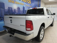 RAM 1500 CLASSIC SLT 2023 V8 5.7 LITRES HEMI BOITE 5'7" CREW-CAB 4X4 TOUT ÉQUIPÉ / ÉCRAN TACTILE / C... (image 9)