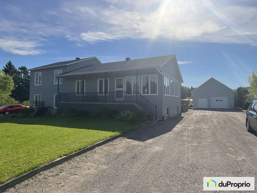 $550,000 - Duplex for sale in Chicoutimi (Canton Tremblay) — photo 1