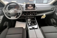 2026 Nissan Rogue Engine: 3 Cylinder Engine L/100Km City: 8.3 L/100Km Hwy: 6.8 Safety Equipment Elec... (image 4)