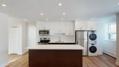 Apartment for Rent at 155 Lake Shore, Etobicoke Waterfront