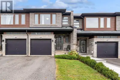 Clean, well maintained Beamsville Townhouse for rent on the BENCH with NO REAR NEIGHBOURS!! This pri...