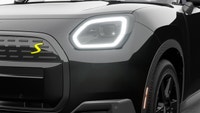 Découvrez ce véhicule neuf d'exception, le MINI Countryman SE ALL4, habillé d'une élégante peinture... (image 5)