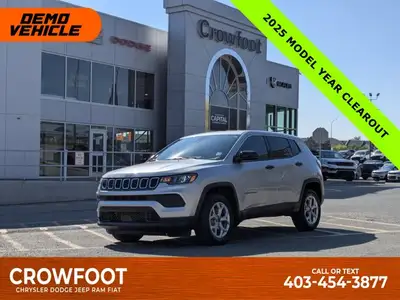 This Jeep Compass has a strong Intercooled Turbo Regular Unleaded I-4 2.0 L/122 engine powering this...