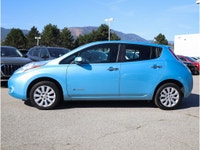 2015 NISSAN LEAF S - NO ACCIDENTS - BACKUP CAMERA - HEATED FRONT SEATS AND STEERING WHEEL - PUSH BUT... (image 1)