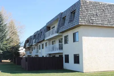 Fairmont/Peppertree Terrace - 2 Bedroom 1 Bath Apartment for Ren