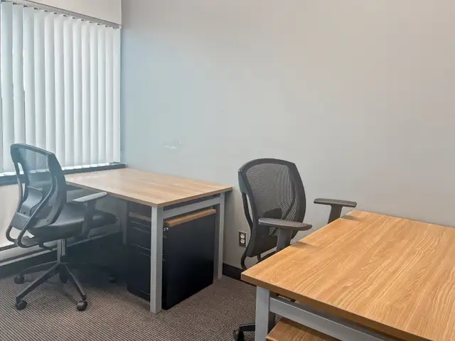 Large All-Inclusive Office at Regus Argentia Road – Mississauga in Commercial & Office Space for Rent in Mississauga / Peel Region - Image 4