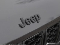 Only 19 Miles! This Jeep Grand Cherokee has a strong Regular Unleaded V-6 3.6 L/220 engine powering... (image 8)