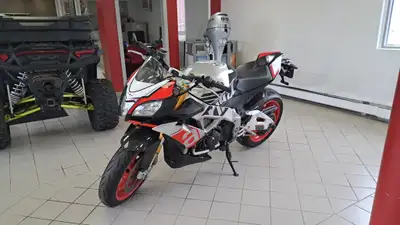 2016 Aprilia Tuono V4 1100 ...