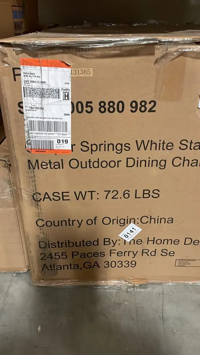 BRAND NEW - Cooper Springs White Stationary Metal Outdoor Dining in Chairs & Recliners in Markham / York Region - Image 6
