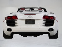 This beautiful 2011 Audi R8 Spyder has a clean Carfax report. Unleash pure open-air excitement with... (image 8)