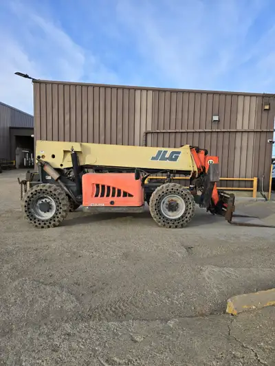 Arrow-West Equipment Ltd ENCLOSED CAB,AIR CONDITIONING AND HEATER, 55 FT LIFT HEIGHT, 12000 LB LIFTI...