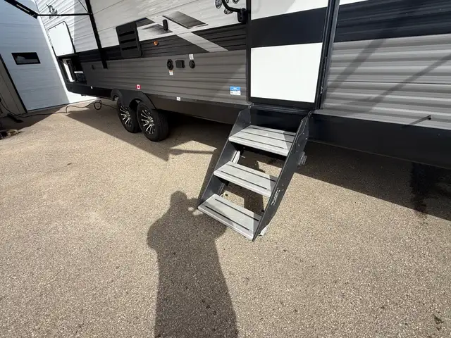 2023 Jayco Jay flight 294QBS in Travel Trailers & Campers in St. Albert - Image 13