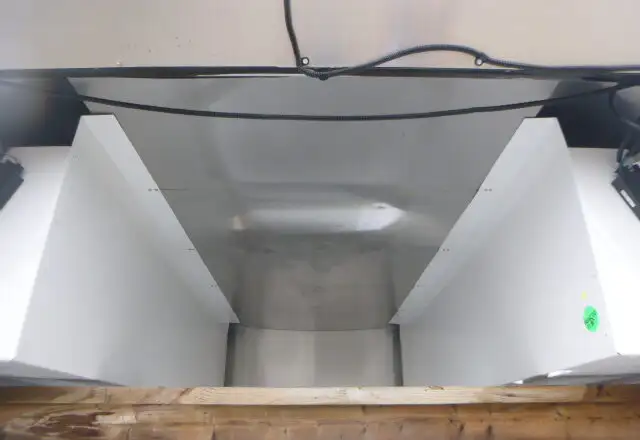 2020 - 2026 GMC Sierra or Chevrolet Silverado HD 2500/3500 8 cap in Other Parts & Accessories in Kitchener / Waterloo - Image 6