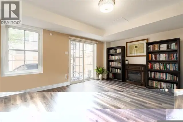 38 ARCHIBALD Mews Toronto, Ontario in Houses for Sale in City of Toronto - Image 5