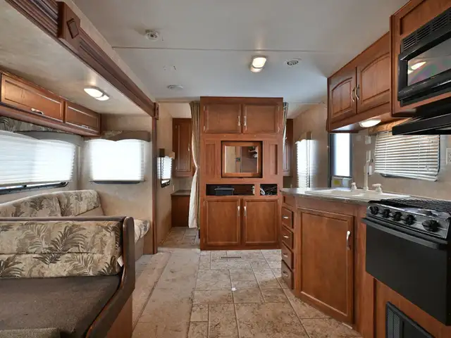 2010 Jayflight 29QBH in Travel Trailers & Campers in St. Albert - Image 15