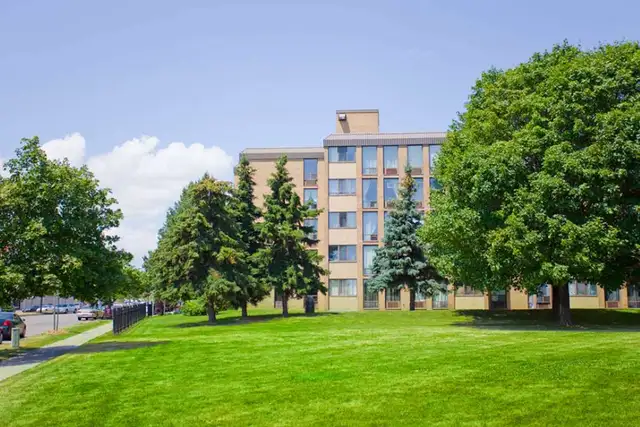 Pickering Place Apartments - 3 Bedroom available at 1865 Glenann in Long Term Rentals in Oshawa / Durham Region - Image 6