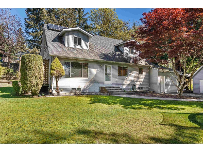 8060 PHILBERT STREET Mission, British Columbia Houses for Sale