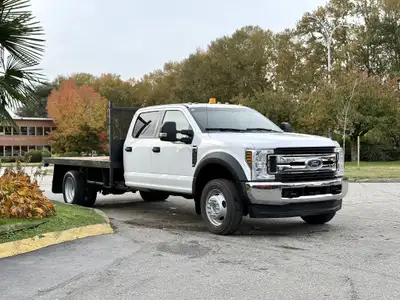 2019 Ford F-550 XLT Super Duty Flatdeck 4X4 Gear Selector Air Conditioning / Heat 12V Input / USB In...