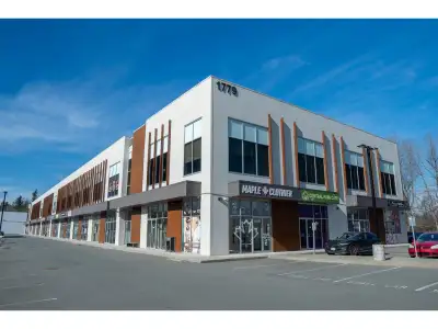 Prime retail opportunity in a newly built commercial strata plaza in Abbotsford. This 900 sq.ft. mai...