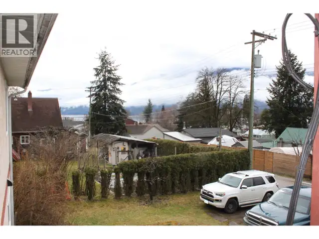 208 Nelson Avenue Unit# 1-4 Nakusp, British Columbia in Houses for Sale in Nelson - Image 21