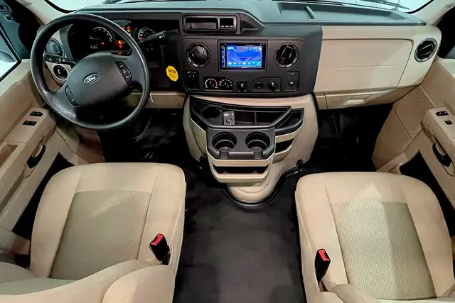 2019 Forest River Sunseeker 2420MS – Pre-Owned Class C Motorhome in RVs & Motorhomes in Red Deer - Image 17