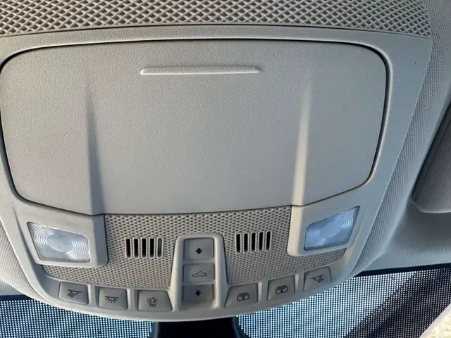 2024 Ford Edge Titanium5823838737354035224