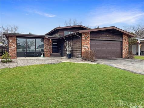120 Hayes DRIVE in Houses for Sale in Swift Current