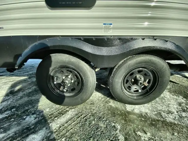 2025 EAST TO WEST Della Terra 250QB in Travel Trailers & Campers in Bedford - Image 22