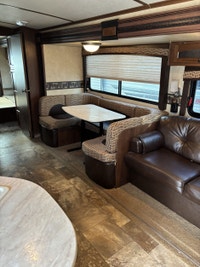 Looking for a two slide, family friendly camper? This one will check off all the boxes! Enjoy the do... (image 9)