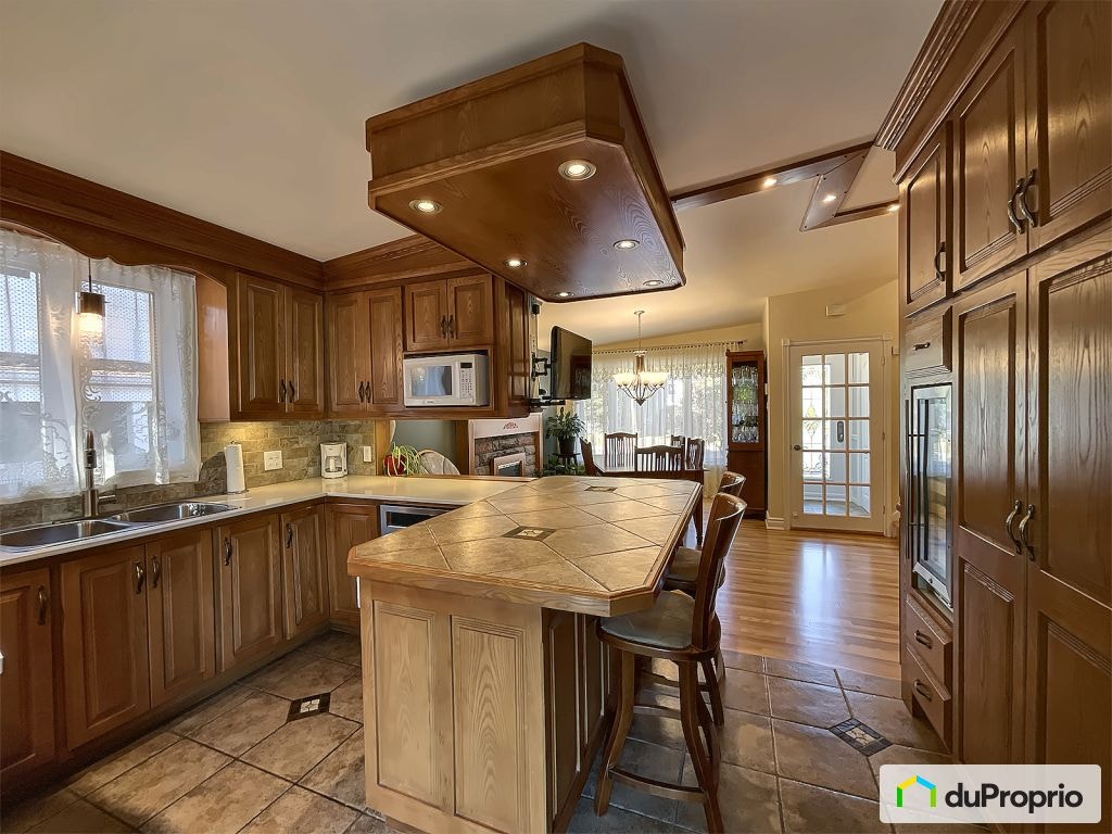 $649,000 - Split Level for sale in Longueuil (Vieux-Longueuil) — photo 2