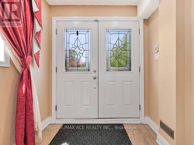 MAIN - 149 NELSON STREET Toronto (Woburn), Ontario 2