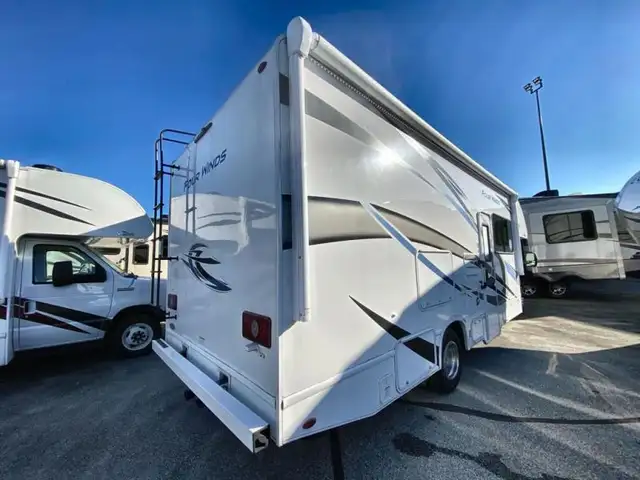 2022 Thor Motor Coach Four Winds 27R in RVs & Motorhomes in Abbotsford - Image 10