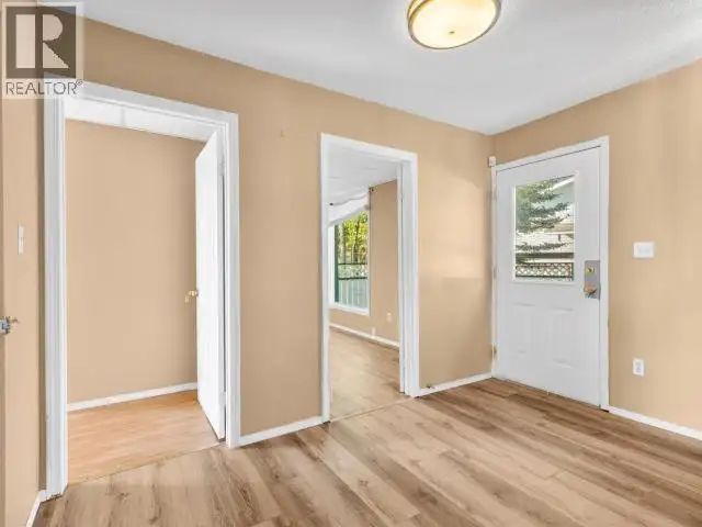 1201 HICKORY STREET Whitehorse, Yukon in Houses for Sale in Whitehorse - Image 6