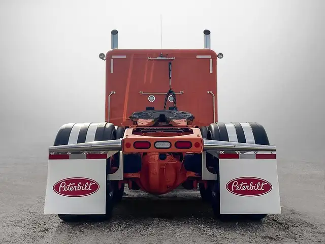 2025 PETERBILT 589 in Heavy Trucks in Saskatoon - Image 6