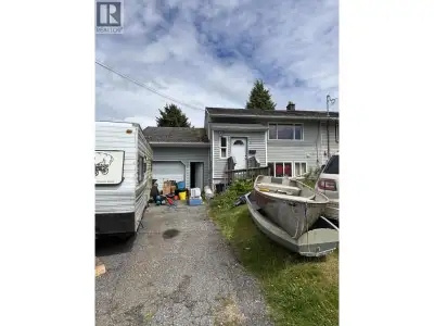 Make it your own. This solid 3-bedroom, 1 bath half-duplex is a fantastic opportunity. At approximat...
