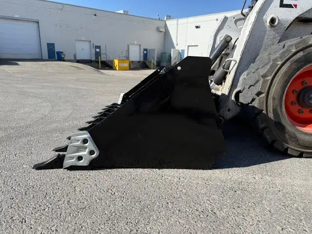 BRADCO SKID STEER BUCKETS - CONSTRUCTION SERIES HD in Heavy Equipment in Calgary - Image 8