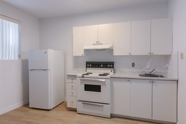 539 Prince-Arthur west — photo 1